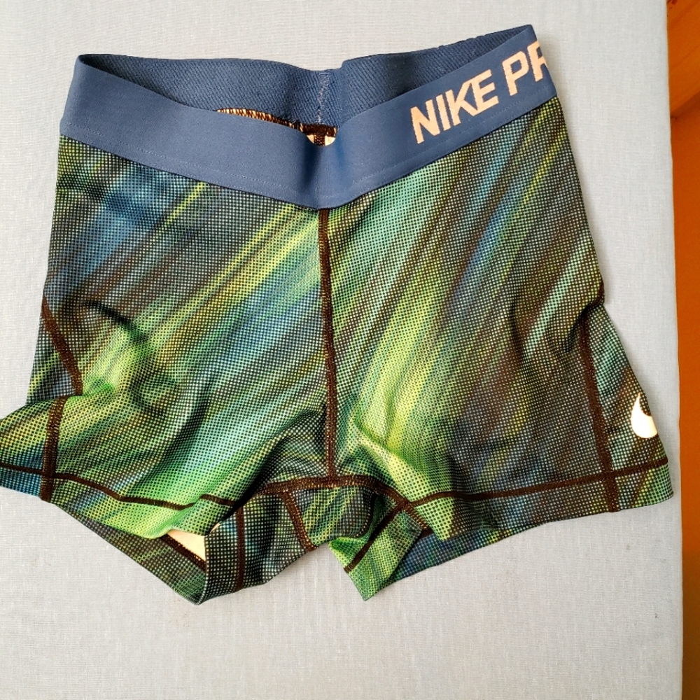 Nike 3" compression shorts